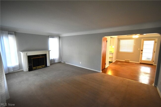 Building Photo - 2761 Forestview Ave