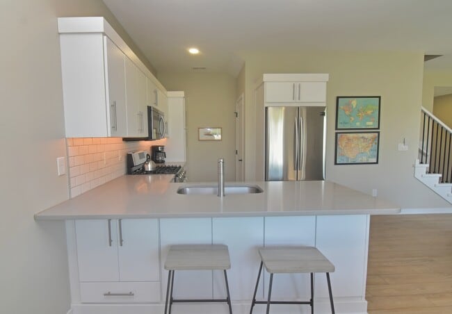 Building Photo - 3 Crosby Park Dr