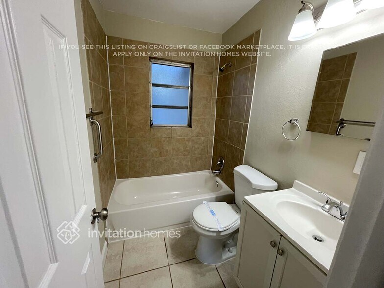 Building Photo - 8505 Temple Park Dr