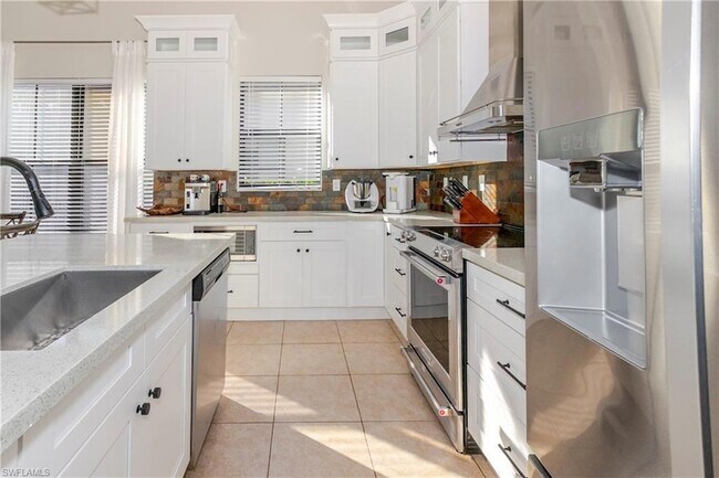 Building Photo - 5104 Salerno St