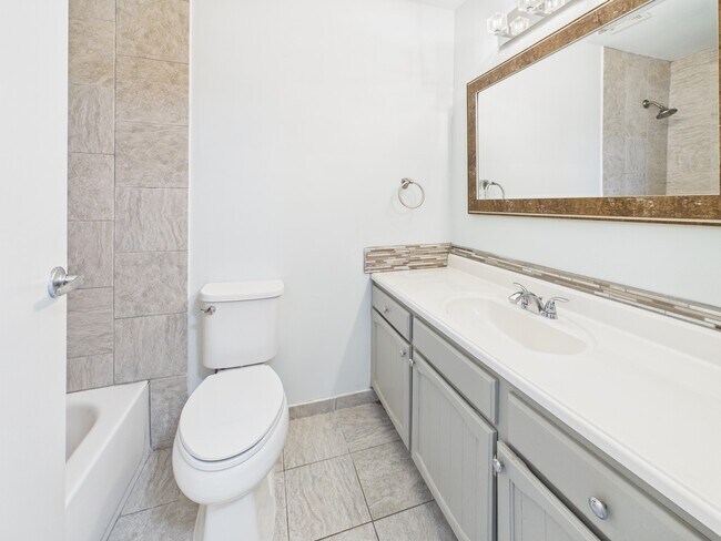 Building Photo - 2103 Mustang Springs Dr