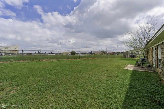 Building Photo - 3533 Hastings Pl