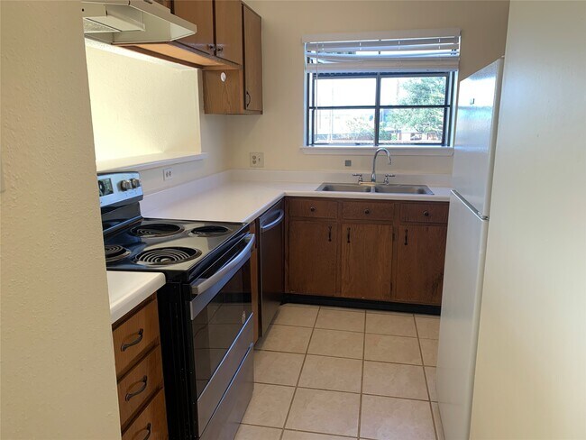 Building Photo - 2710 Grants Lake Blvd