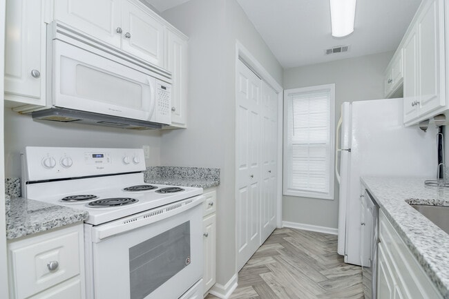 Building Photo - 448 Northrop Pl