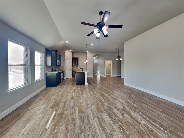 Building Photo - 900 McLynn Ct