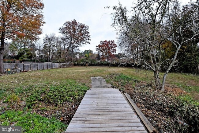 Building Photo - 7125 Harrison Ln