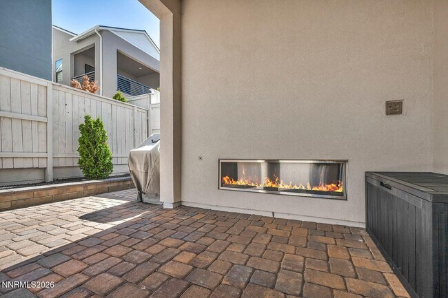 Building Photo - 5445 Side Saddle Trail