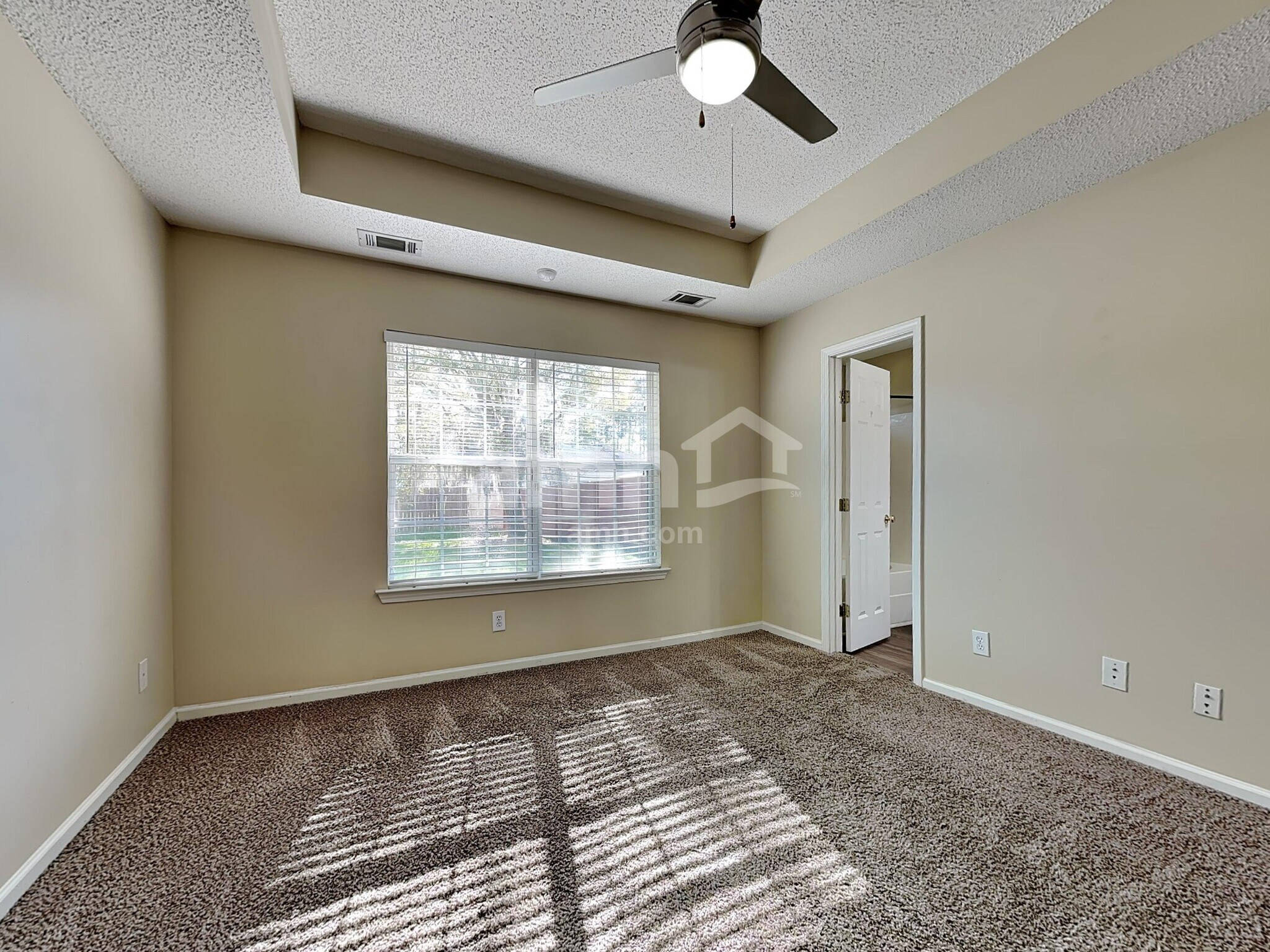 Building Photo - 11 Mills Run Ct