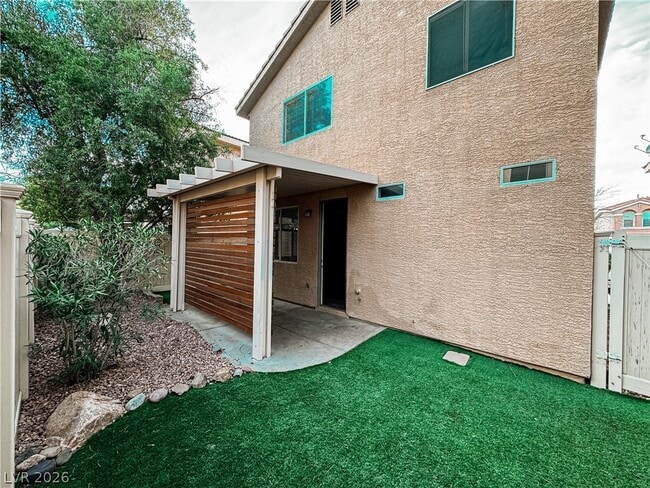 Building Photo - 5218 Rock Cabin Ct