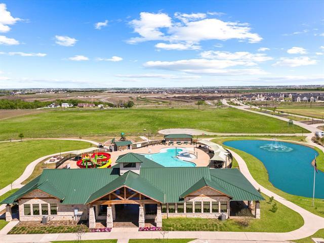 Building Photo - 5604 Crestview Dr