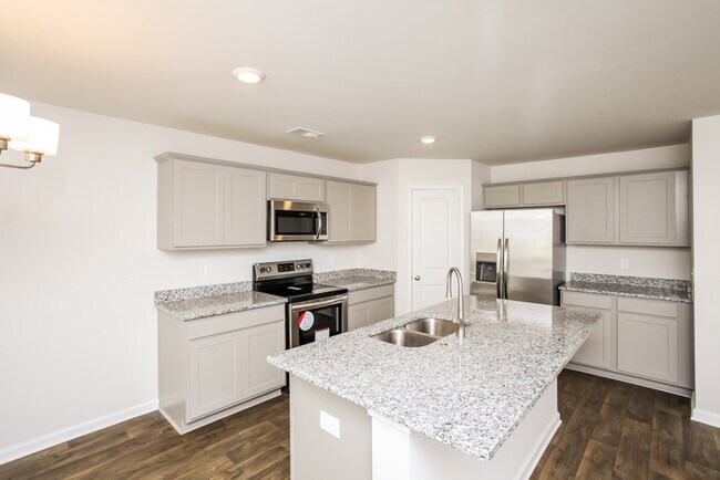 Building Photo - Brand New in Burnside Farms!