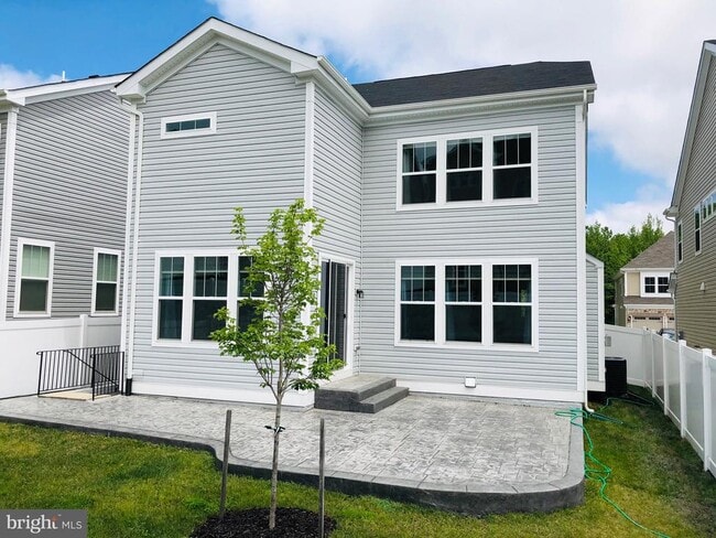 Building Photo - 436 Gladiola Wy