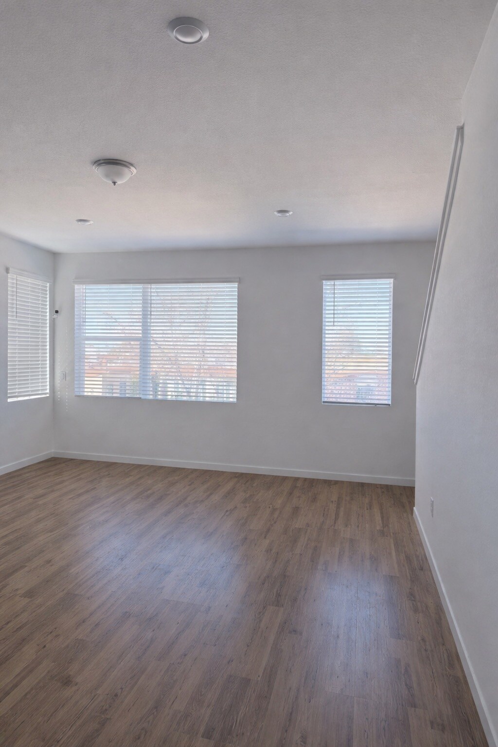 Building Photo - 356 Geneva St