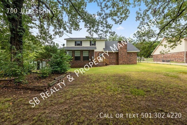 Building Photo - 700 Jefferson Dr