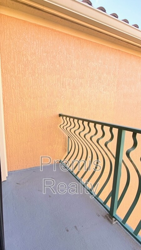 Building Photo - 2738 Via Tivoli