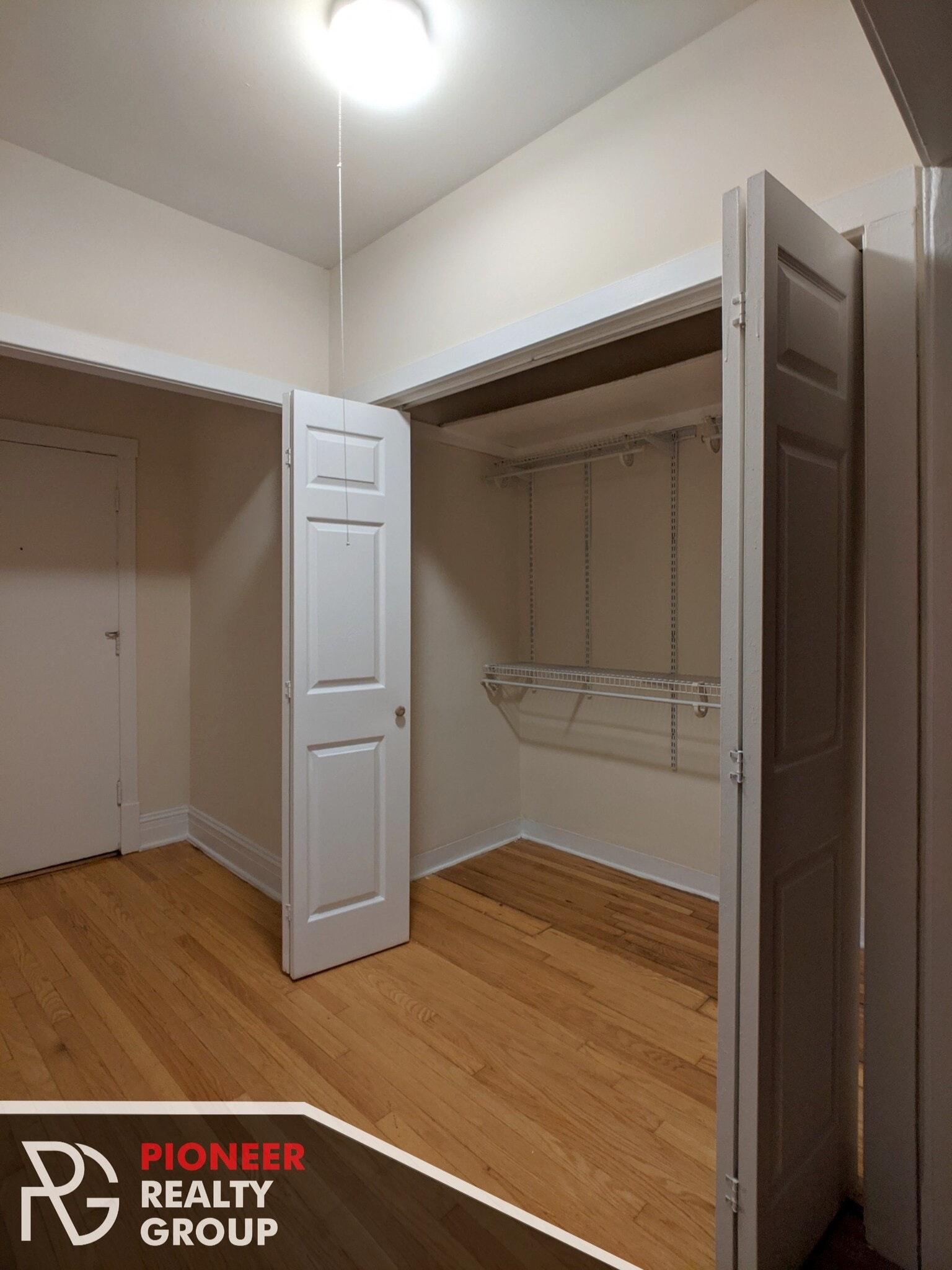 Building Photo - 630 W Cornelia Ave