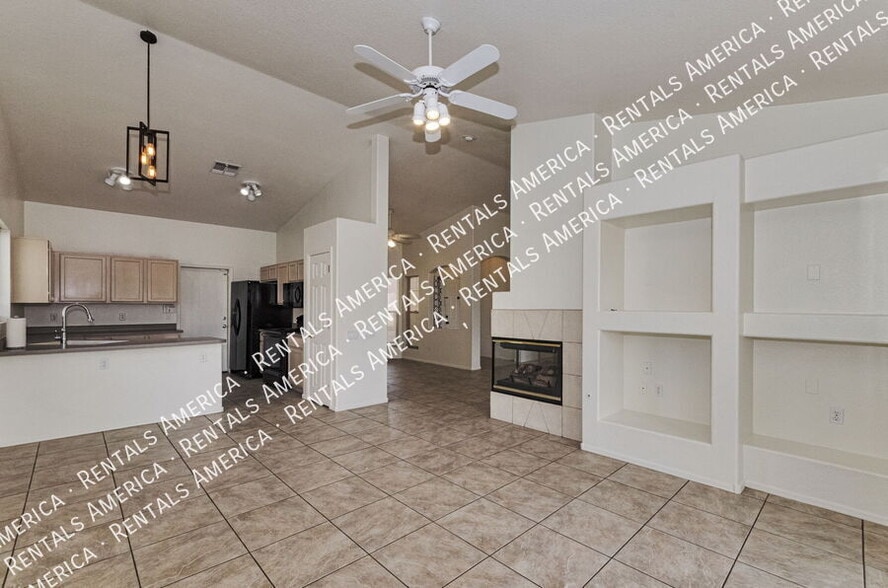 Building Photo - 2312 W Mystic Mountain Dr
