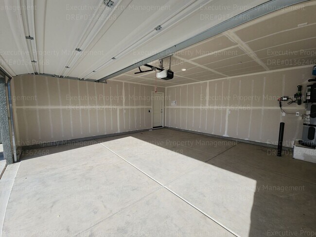 Building Photo - 8921 Kemi St