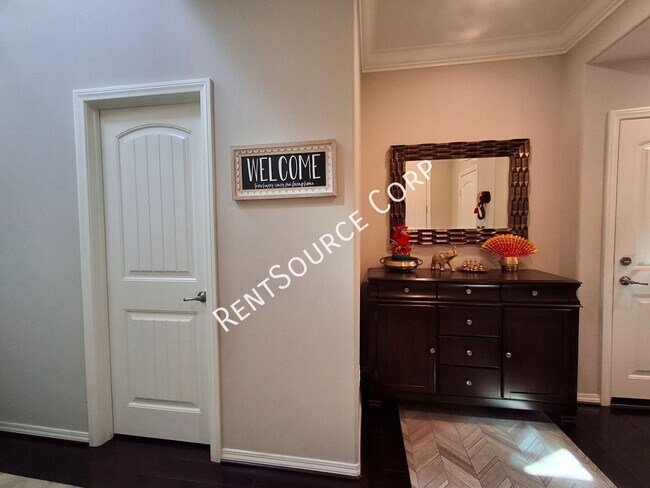 Building Photo - 24355 Verdugo Cir