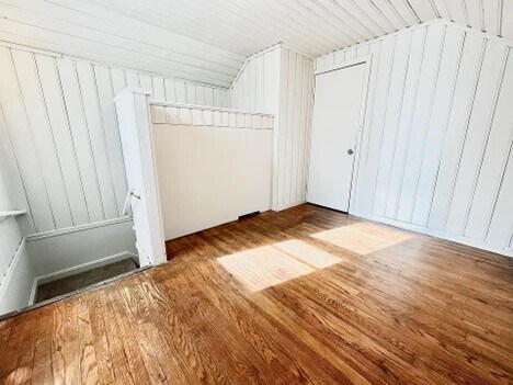 Building Photo - 20211 Gilchrist St