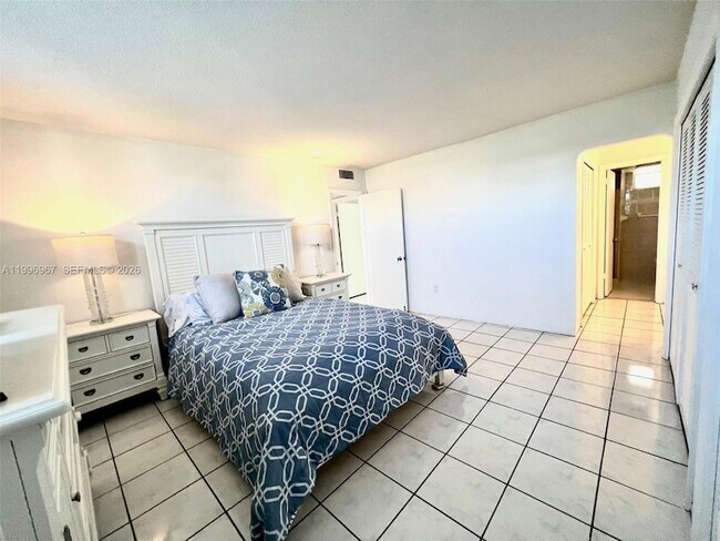 Building Photo - 3030 Marcos Dr