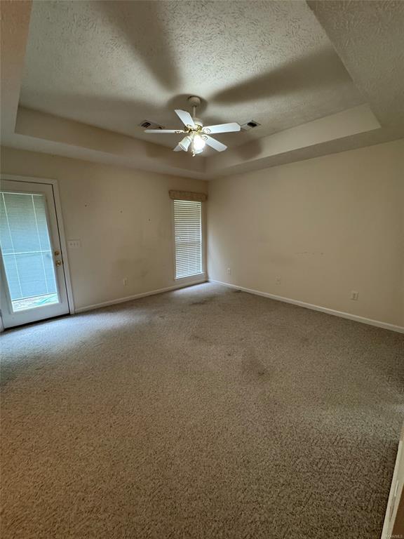 Building Photo - 33 JamesTown Loop