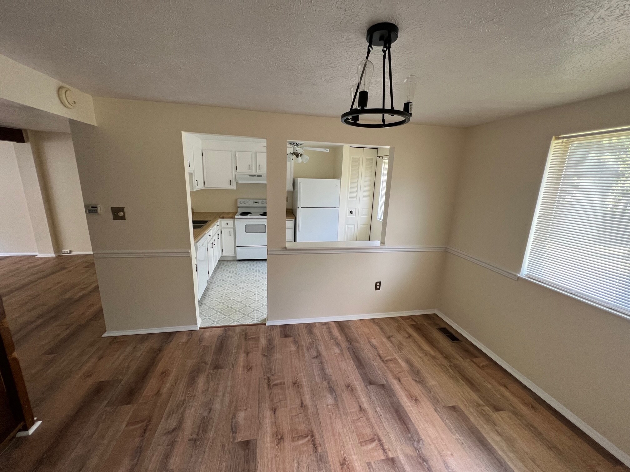 Building Photo - 792 Wheatland Cir