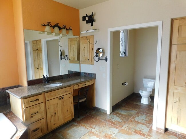 Building Photo - Check out this beautiful home located in o...