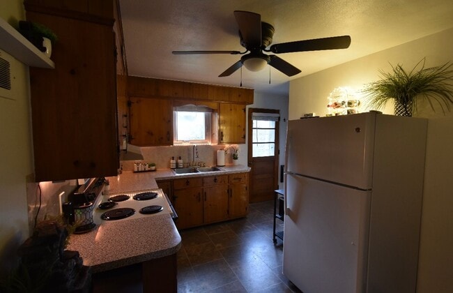 Building Photo - 3 Bedroom Home located in Camp Hill PA