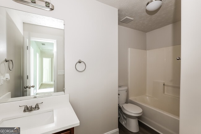 Building Photo - 12382 Centerra Dr