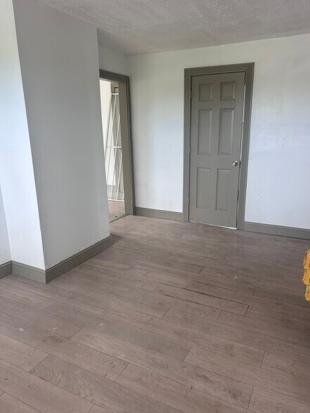 Building Photo - 6010 Bowers