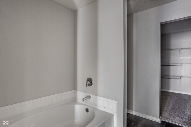 Building Photo - 12703 Courage Crossing