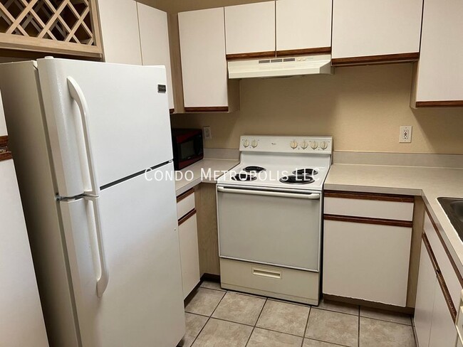 Building Photo - 2652 Robert Trent Jones Dr