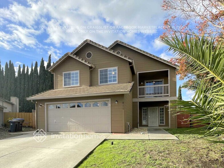 Building Photo - 850 Thetford Pl