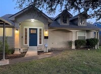 Building Photo - 615 Coral St