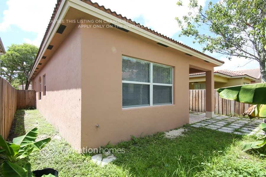 Building Photo - 2150 NE 37th Rd