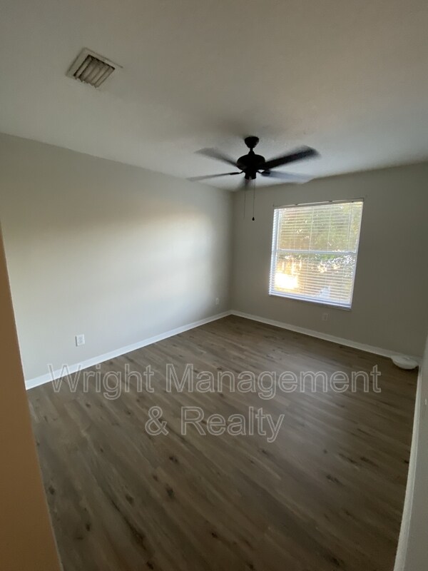 Building Photo - 1231 Brooke View Dr