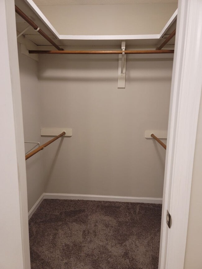 Building Photo - NEW to Rental Market! Do not Miss Out on t...