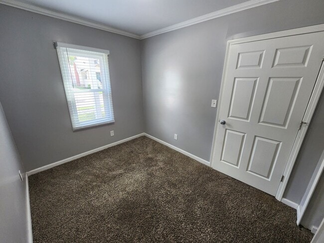 Building Photo - 2 bed 1 bath Berkley ranch