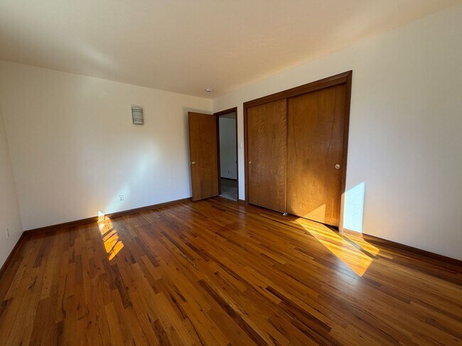 Building Photo - Open and Bright 3BD Home in Desirable Boulder Neighborhood