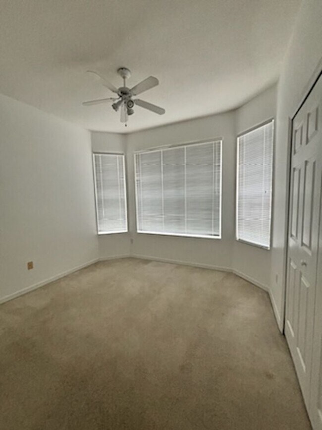 Building Photo - 128 Westmoreland Cir