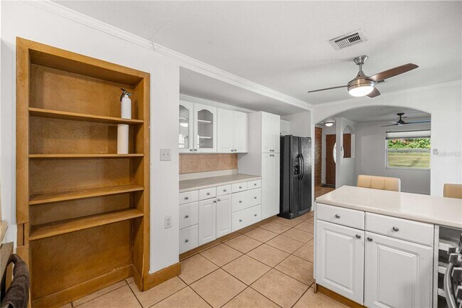 Building Photo - 3821 SW 7th Avenue Rd