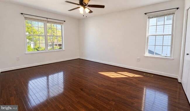 Building Photo - 20521 Neerwinder St