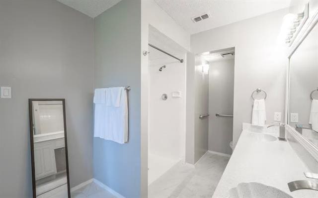 Building Photo - 313 Diamond Dr