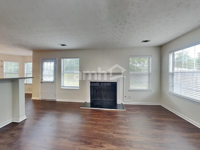 Building Photo - 3188 Bradford Pear Dr