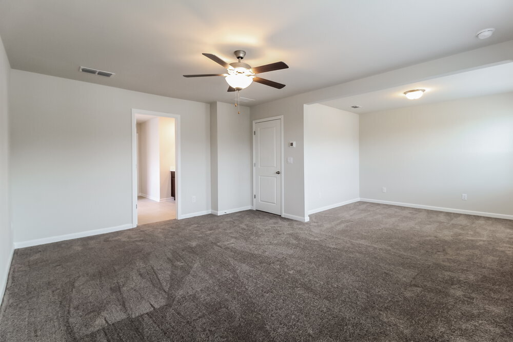 Building Photo - 730 Sara Mdw Rd