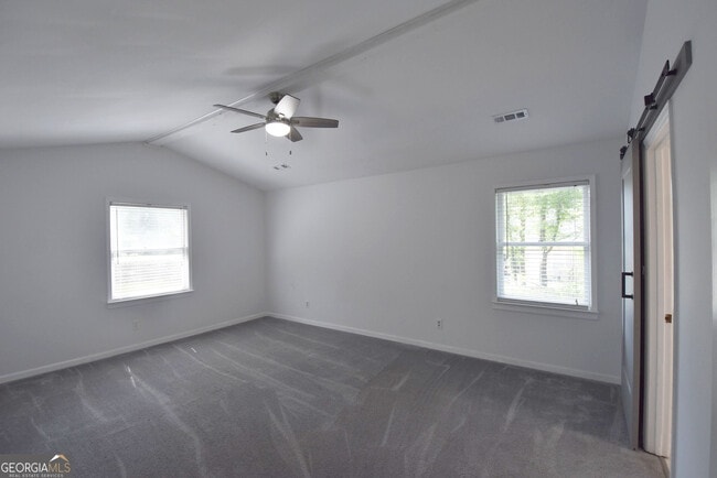 Building Photo - 98 Woodvalley Dr