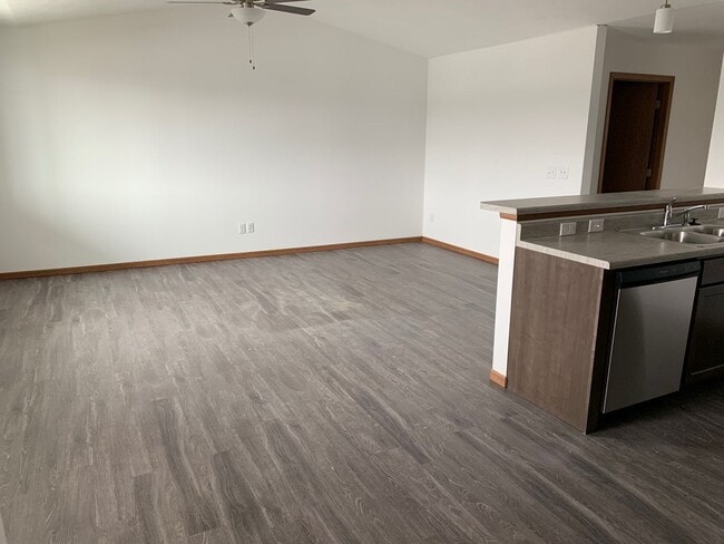 Building Photo - $500 off at Lipton Apartments – Your New H...