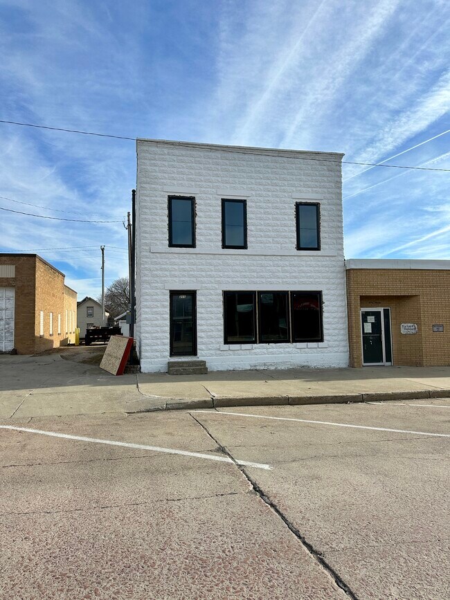 Front - 211 S Main St