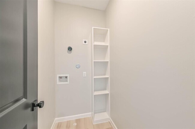 Building Photo - 4721 Mallow St
